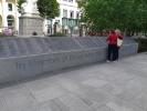 Le mémorial aux victimes du naufrage du Titanic. Tous les noms sont gravés dans la pierre