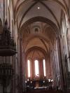 Aperçu du cœur au loin : cette cathédrale est gigantesque