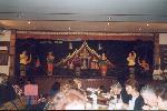 Diner au Kantoke, spectacle de danses villageoises traditionnelles :la danse des Akha