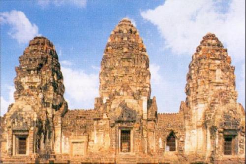 Le temple de Prang Sam Yot (Photo Guide Hachette)