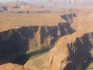 La Colorado River s&rsquo;approche du barrage. Elle ne sait pas ce qui l&rsquo;attend