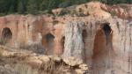 Il y a même des début de grottes