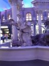 Sculpture au Cesar&rsquo;s. Comme au venitian, le plafond est faux